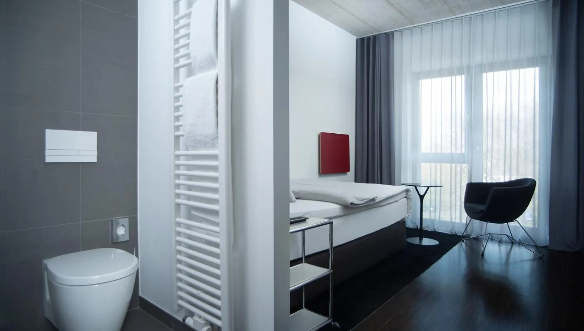 &Repeat Koeln Airport Hotel